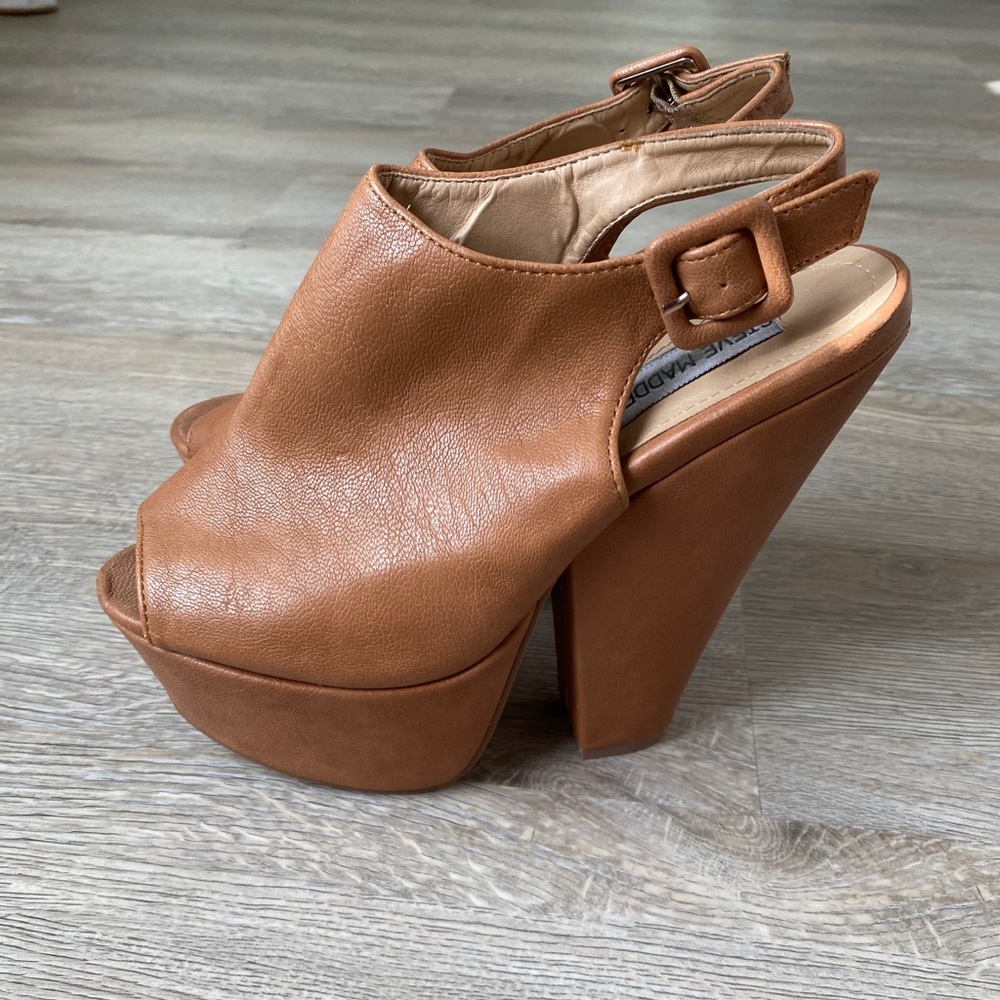 Tan Steve Madden wedge